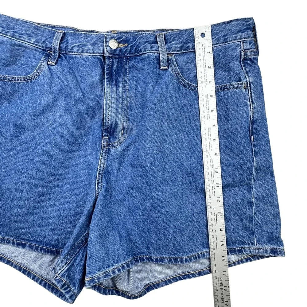 Old Navy Womens Wow Baggy Short High Rise Medium Wash Blue Denim Size 16